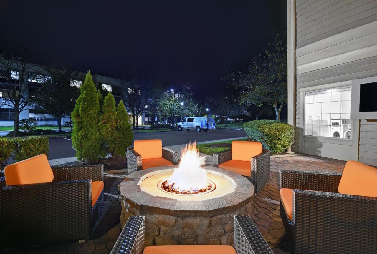 Hyatt House Bridgewater Hotell Exteriör bild